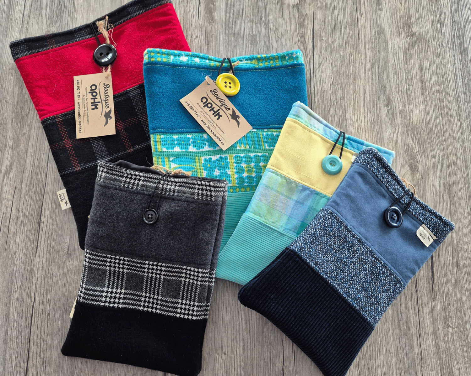 photo de pochettes en tissus pour tablette électronique